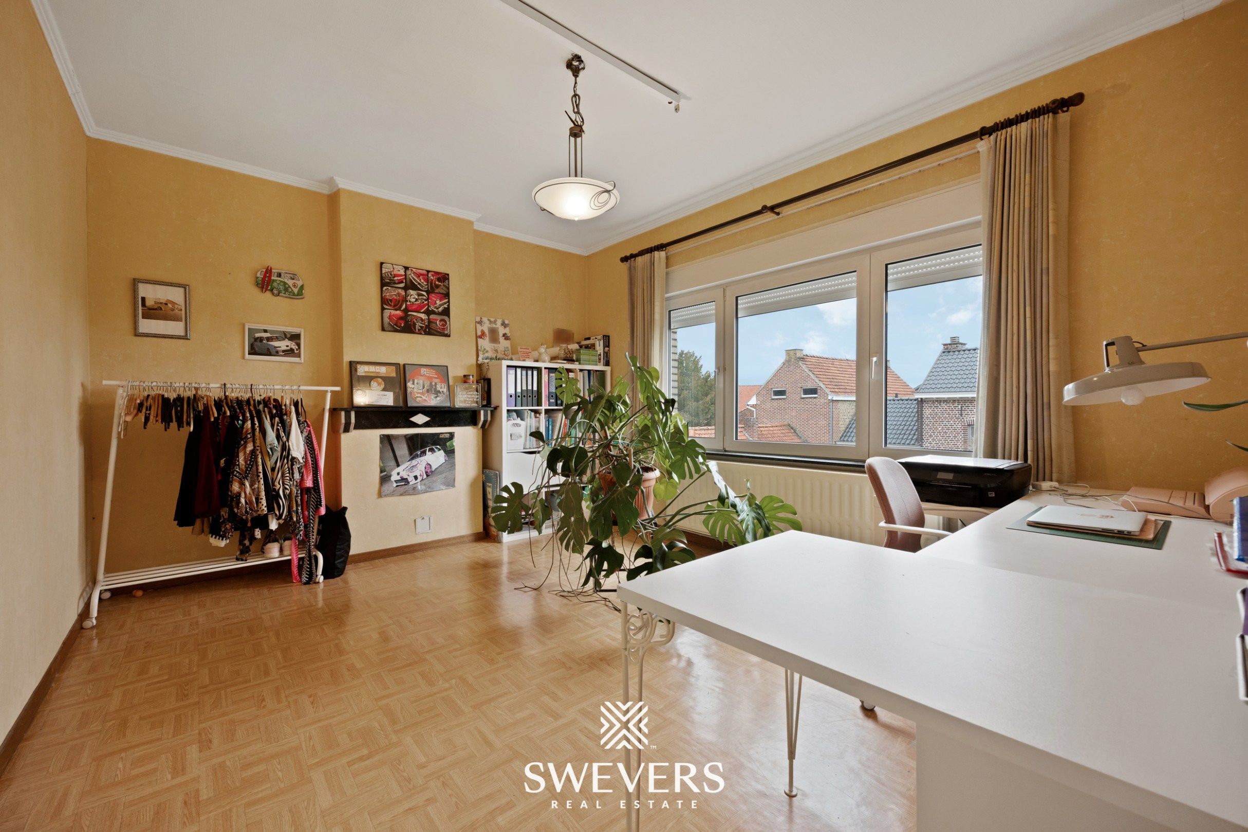 Open bebouwing met 3 slaapkamers en garage in rustige straat foto 17