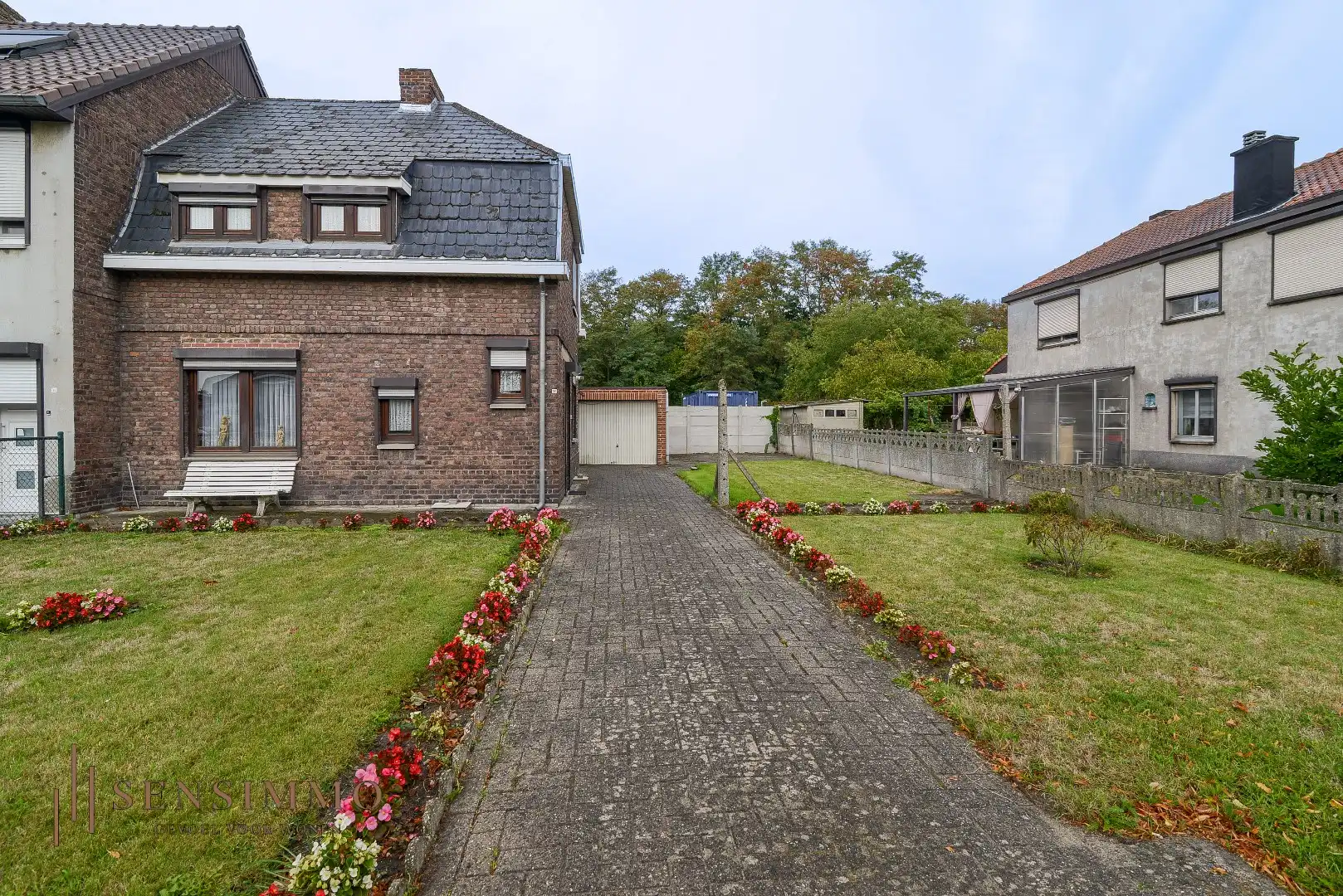 Te renoveren HOB met 3 slaapkamers in Zwartberg-Genk foto 2