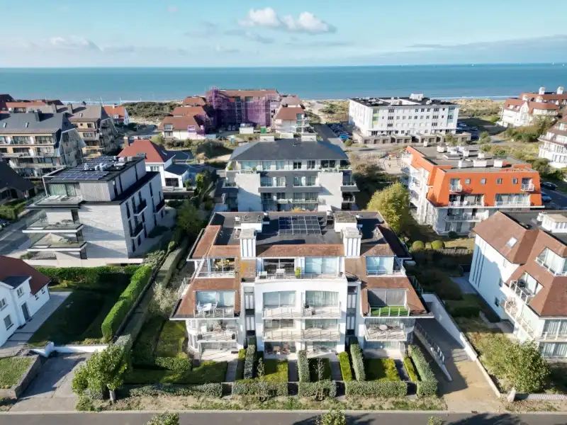 Ruim en rustig  gelegen villa-appartement met 2 slaapkamers en 3 terrassen - een unieke kans! foto 21