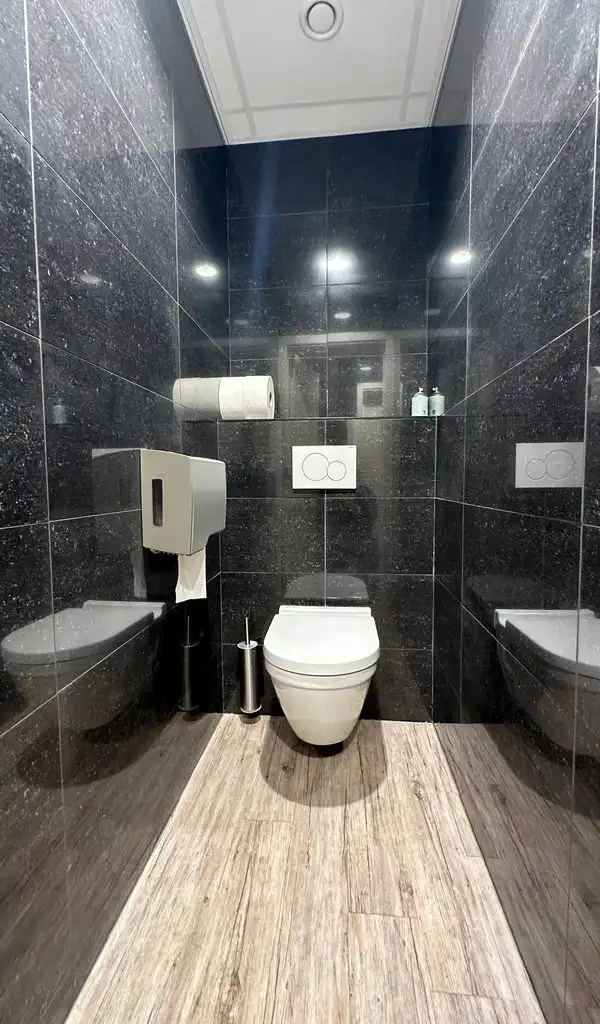 Kantoor met magazijn te huur aan de voorhaven in Gent foto 14