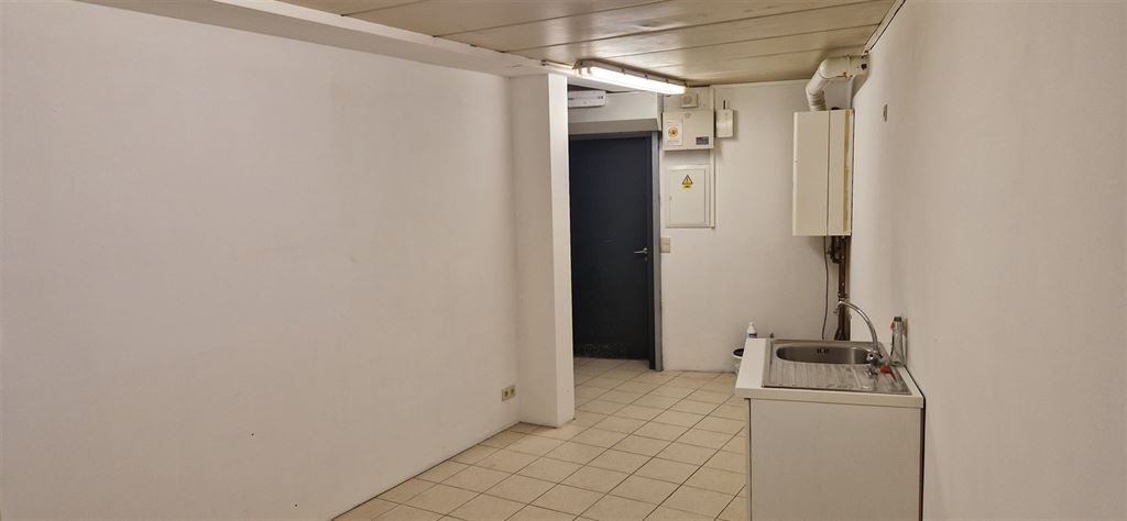 Commerciële ruimte met veel visibiliteit! foto 9