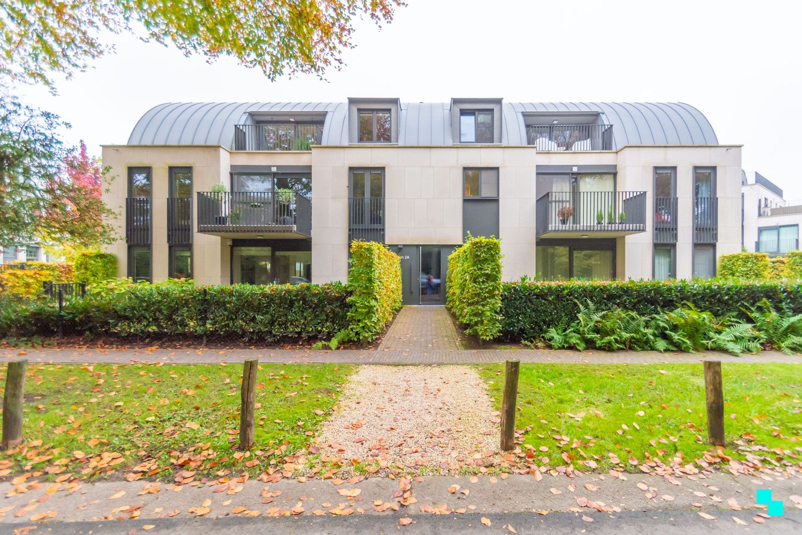 Stijlvol gelijkvloers appartement in zeer groene omgeving foto 9