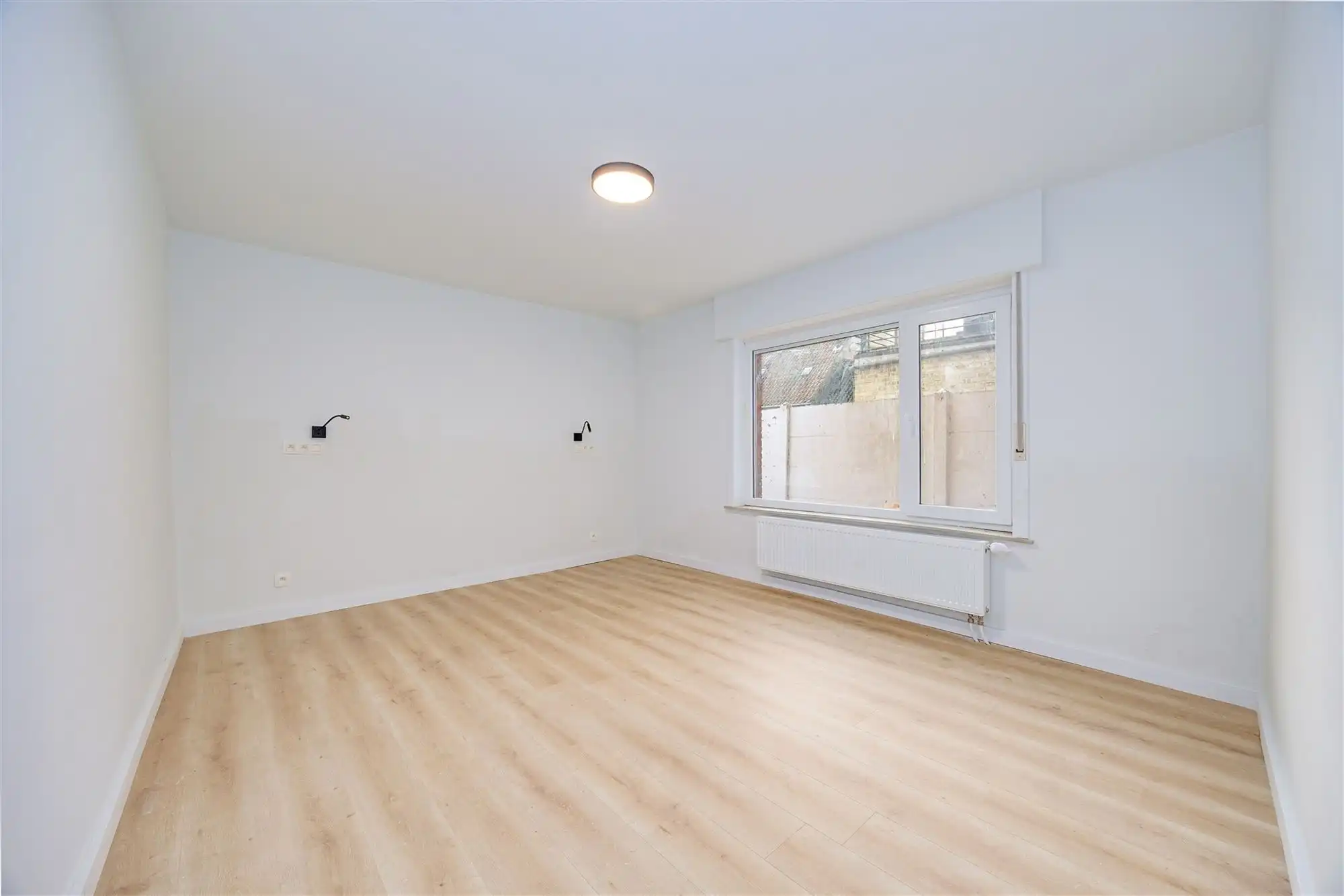Vergund gerenoveerd appartementsgebouw  foto 5