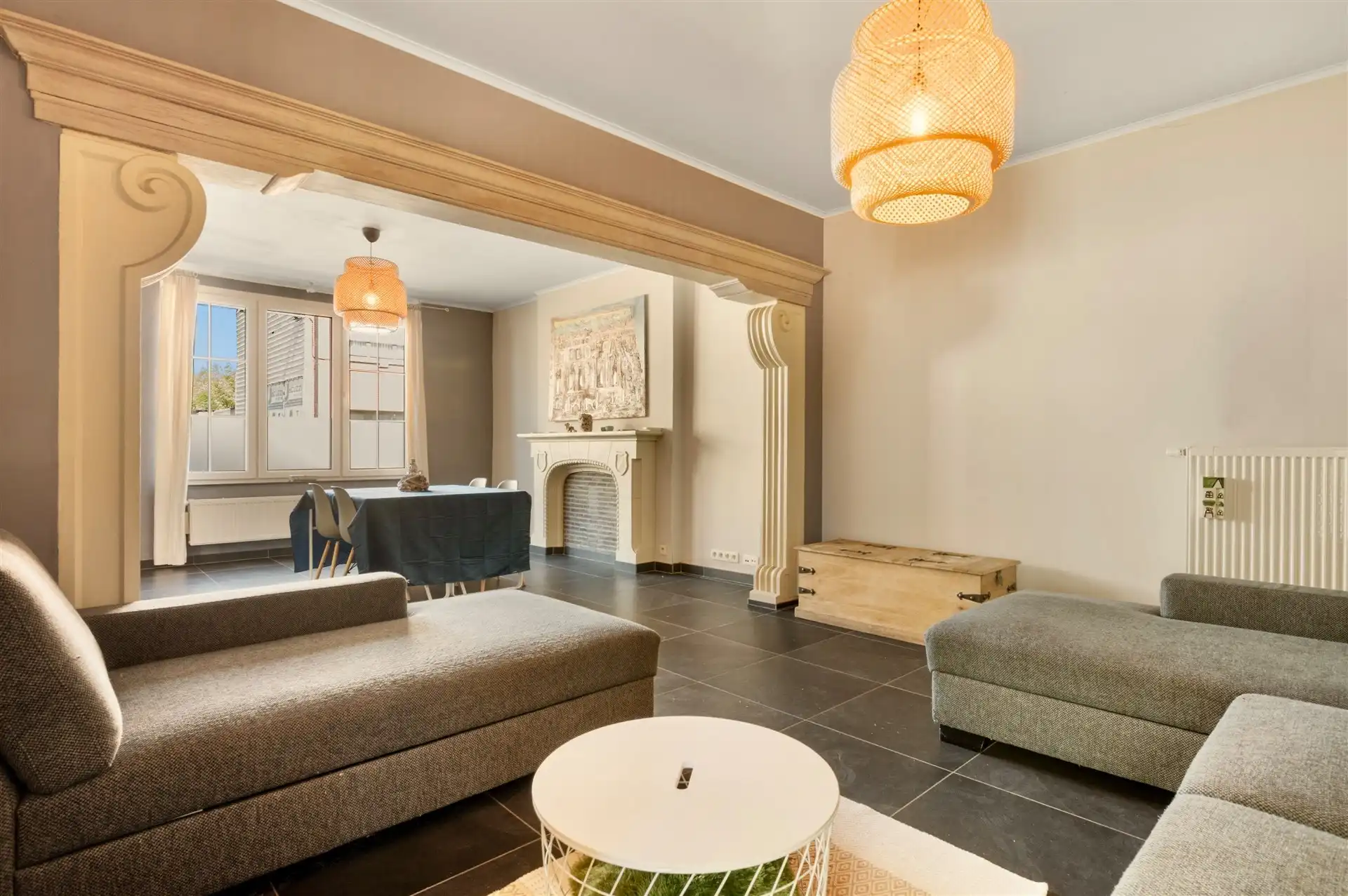 Ruime woning met multifunctioneel bijgebouw en grote tuin foto 4
