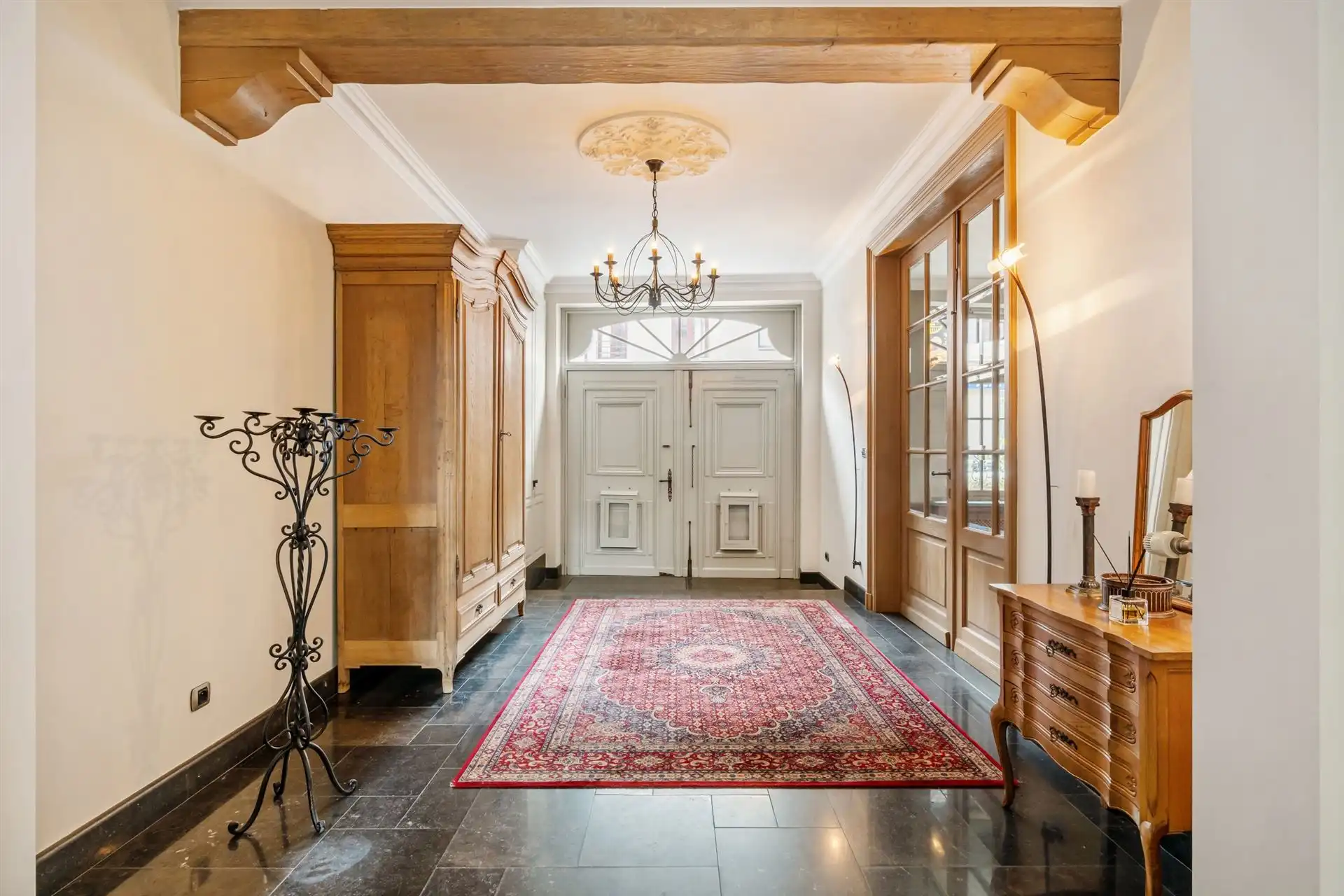 Statige herenwoning met stadstuin en praktijkmogelijkheden foto 3