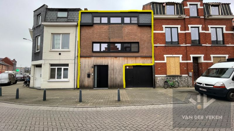 Mooi afgewerkte 2-slaapkamer woning foto {{pictureIndex}}