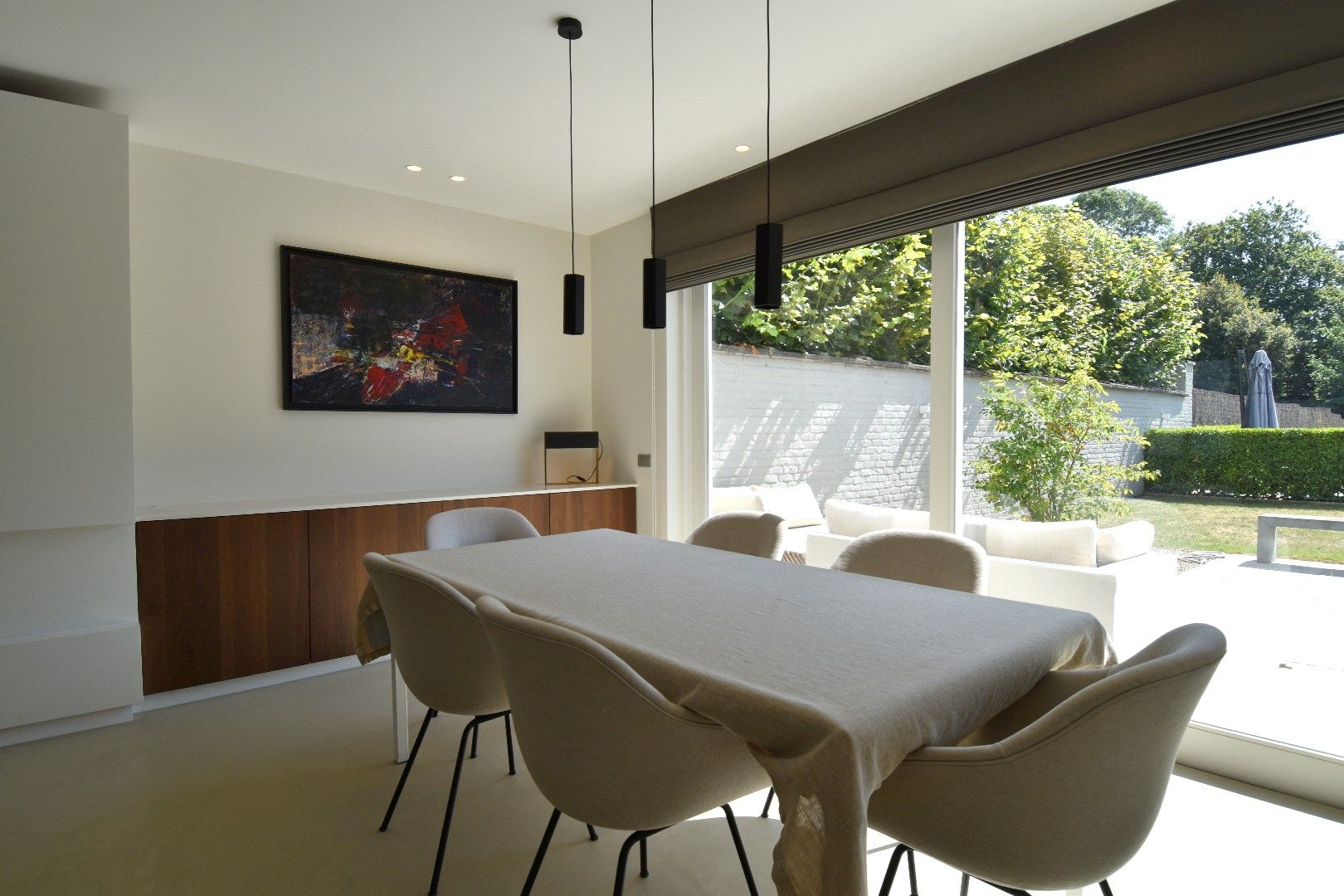 Unieke herenwoning met 5 slaapkamers, zonnige tuin én zwembad op perceel van 738 m² te koop in Kooigem foto 8