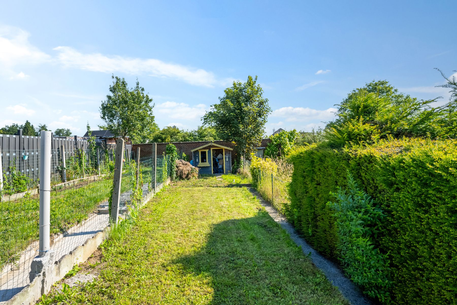 Instapklare en energiezuinige eengezinswoning met tuin foto 3