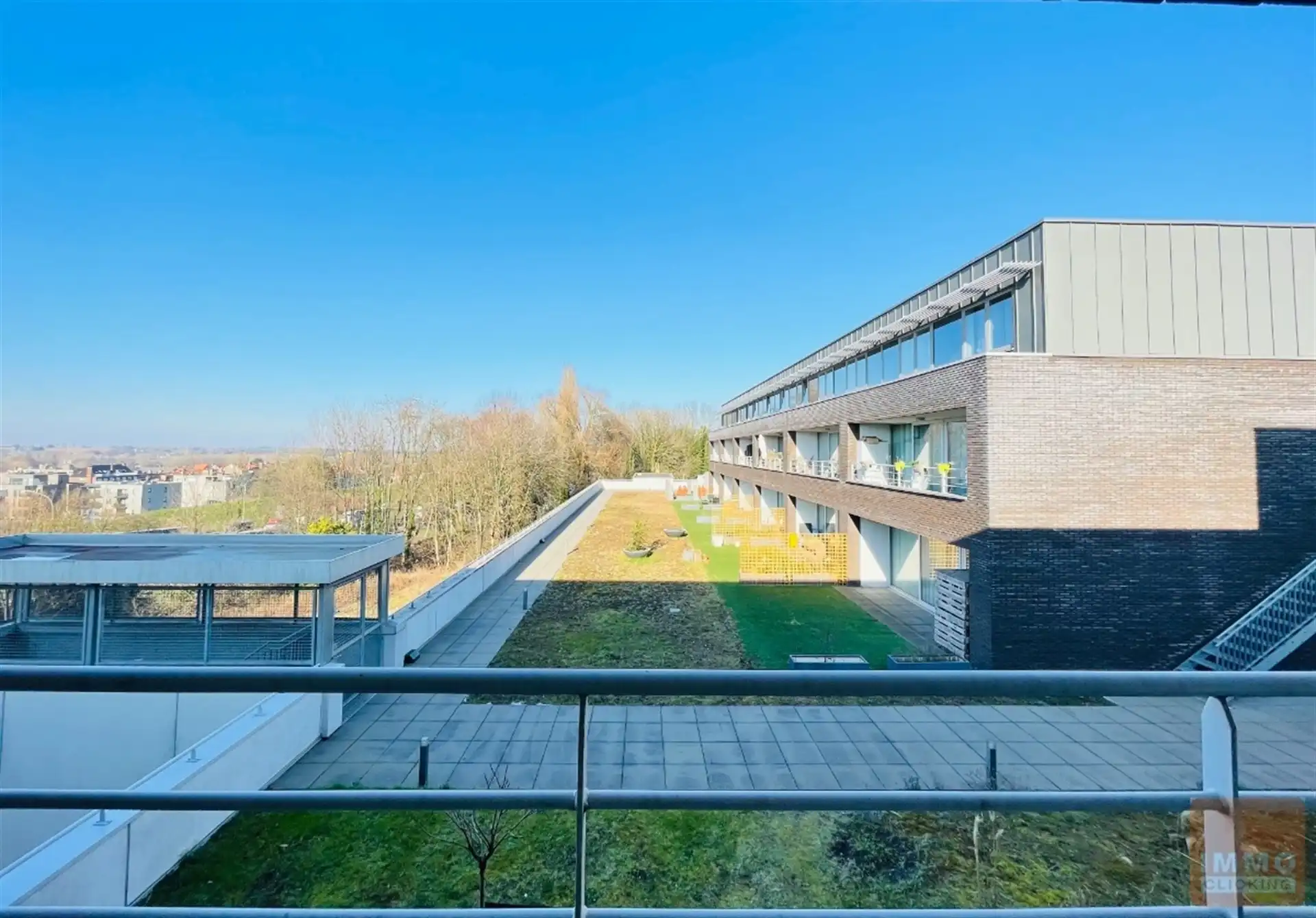 appartement met staanplaats  foto 2