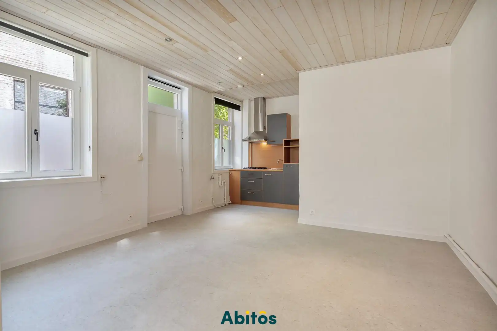 Karaktervolle hoekstudio in de gegeerde Ekkergemwijk foto 5