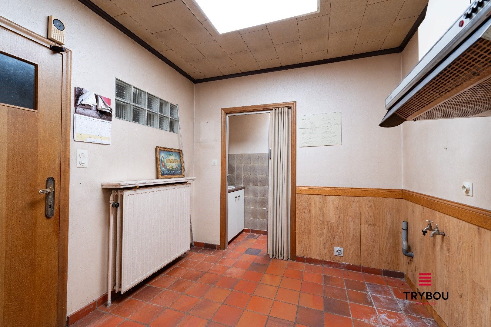 Ruime gezinswoning met grote tuin en centrale ligging foto 11