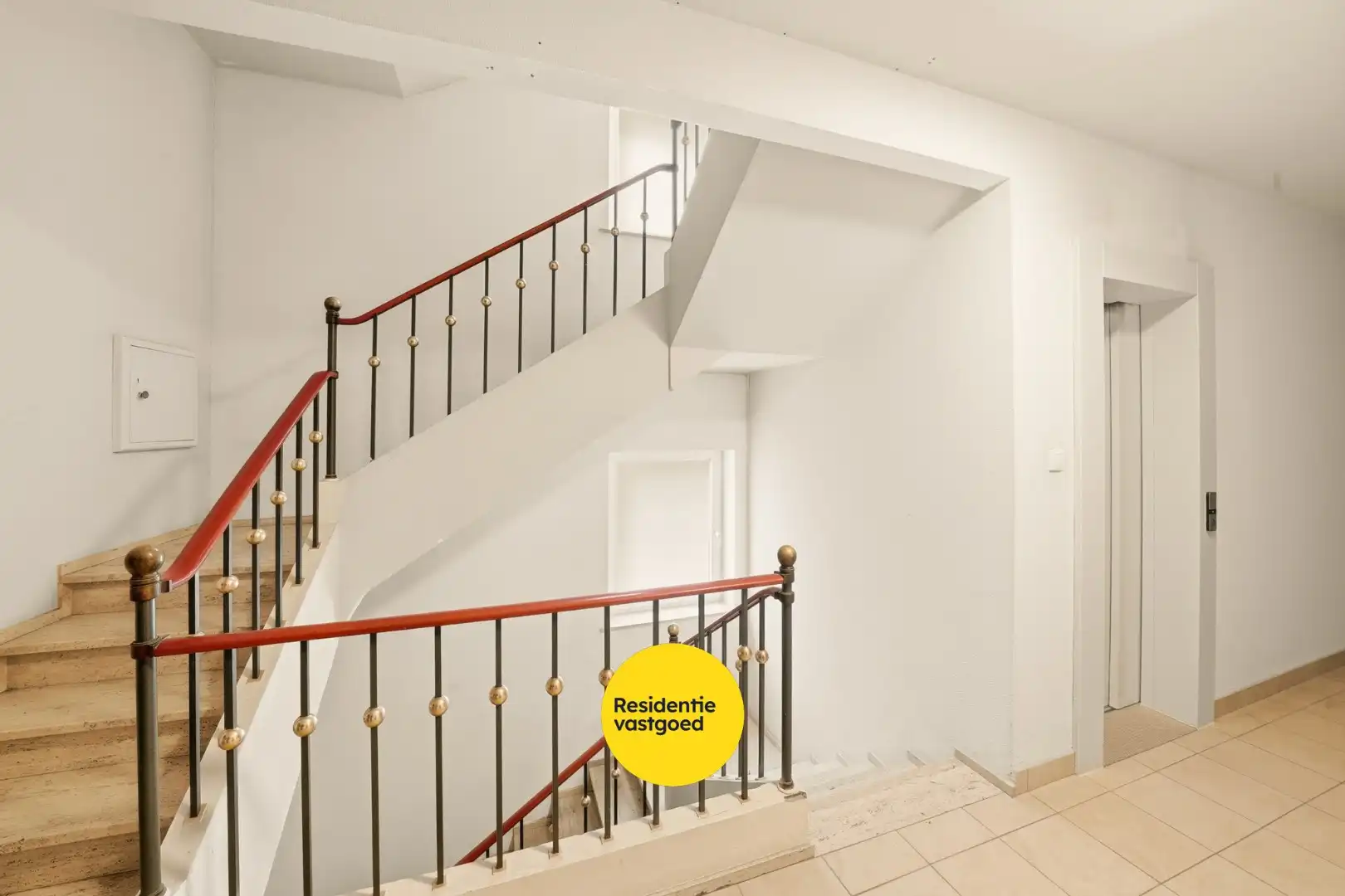 Appartement met zijdelings zeezicht op topligging aan de Albert I-promenade in Oostende foto 18