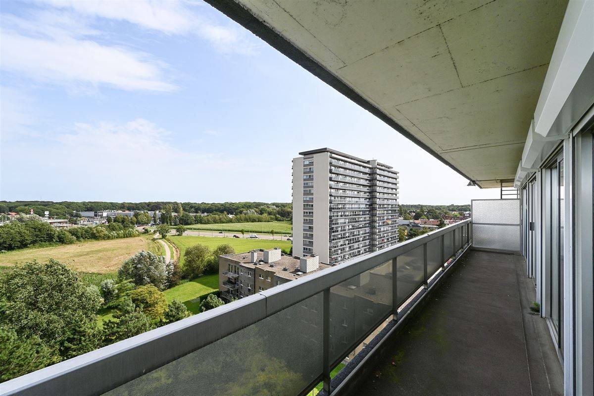 Hoekappartement met adembenemend uitzicht en veel lichtinval foto 1