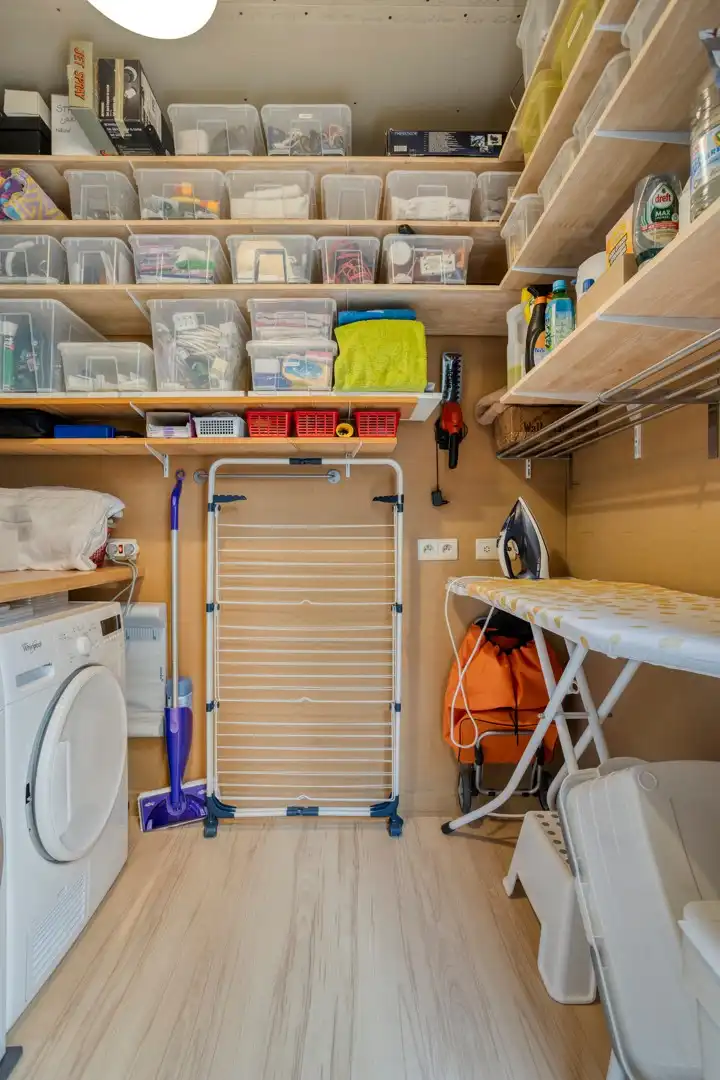 Bijzonder charmante en karaktervolle gerenoveerde woning met 4 slaapkamers, diepe tuin en handelsmogelijkheid foto 23