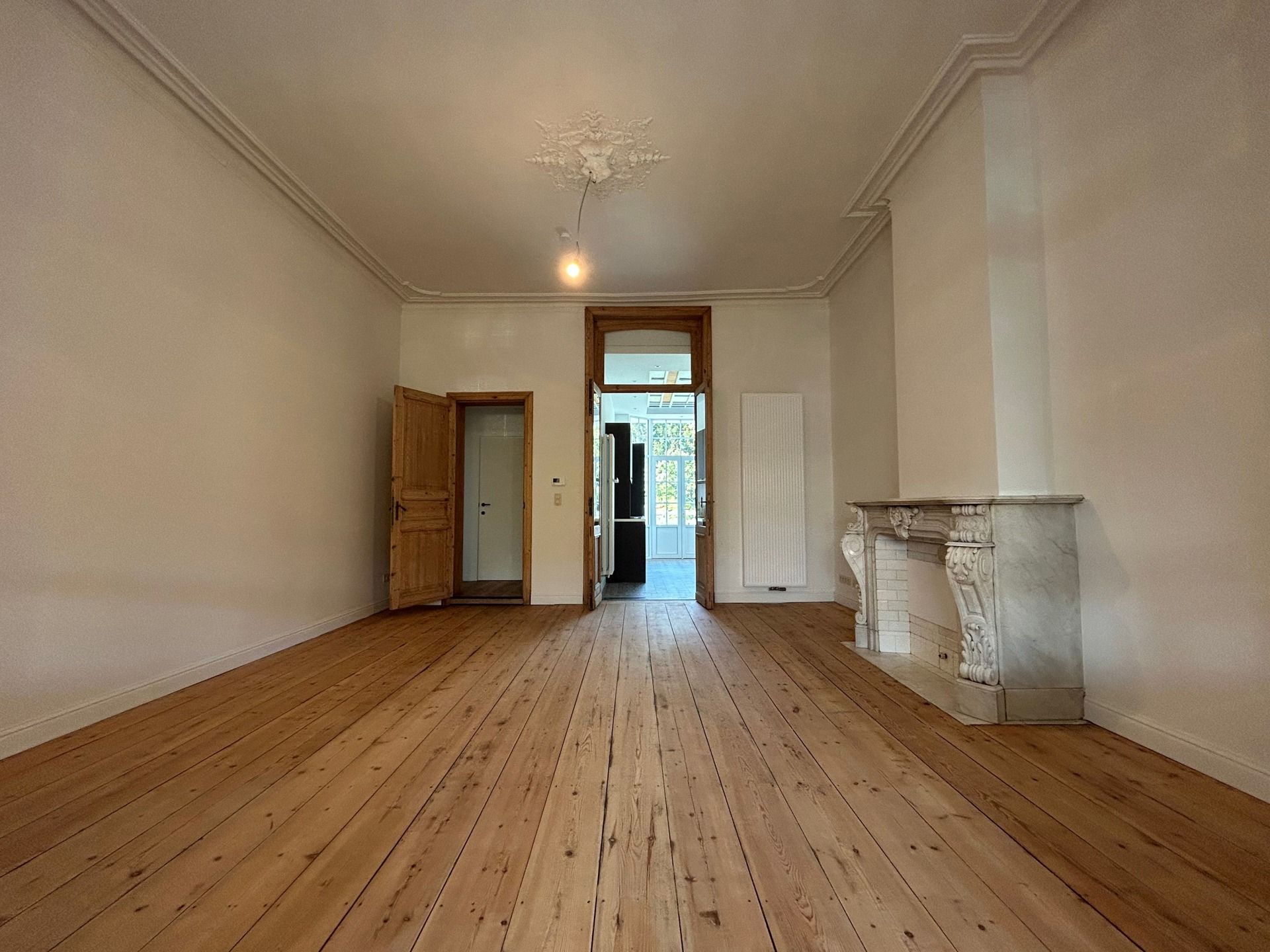 Exclusief gelijkvloers appartement gelegen in het centrum! foto 5