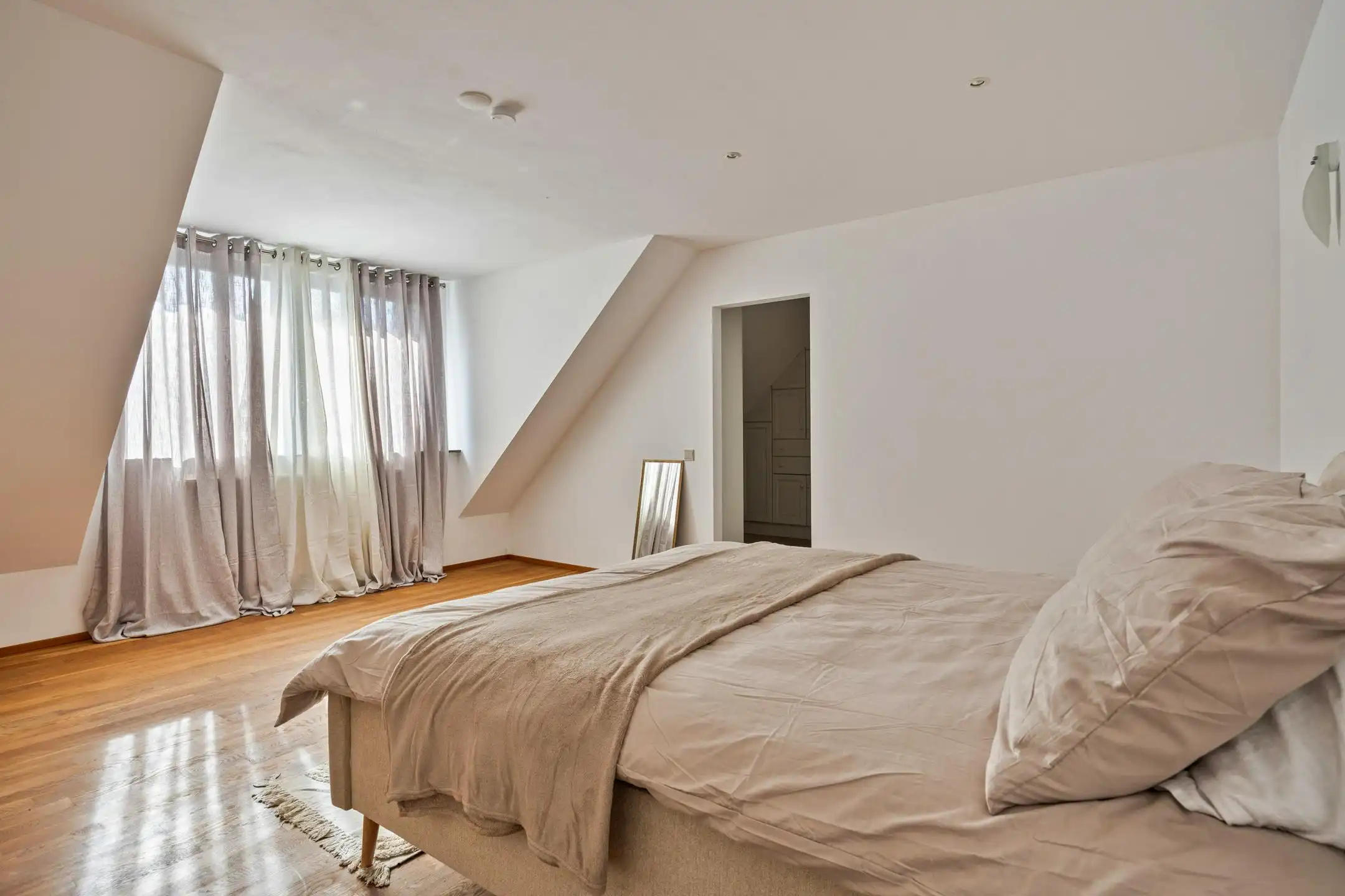 Leuk appartement in centrum Maaseik te koop foto 4