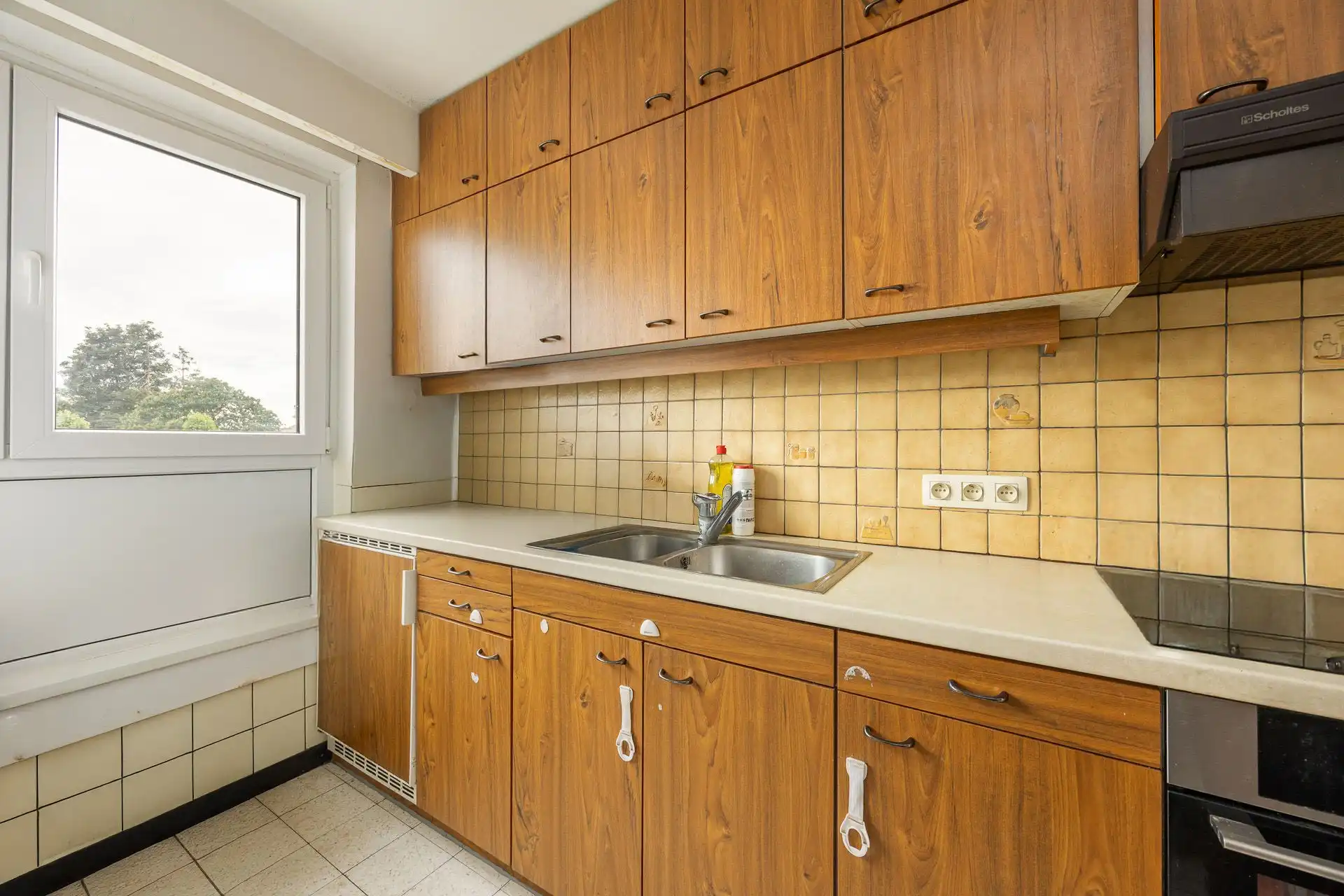 Ruim appartement met twee slaapkamers! foto 4