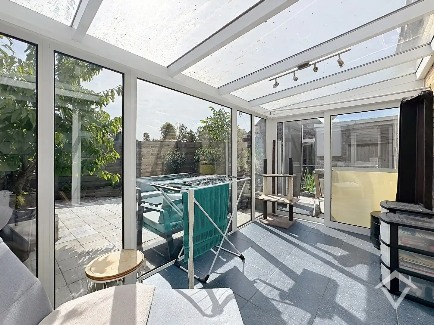 Woning met 2 garages in centrum van Ichtegem foto 9