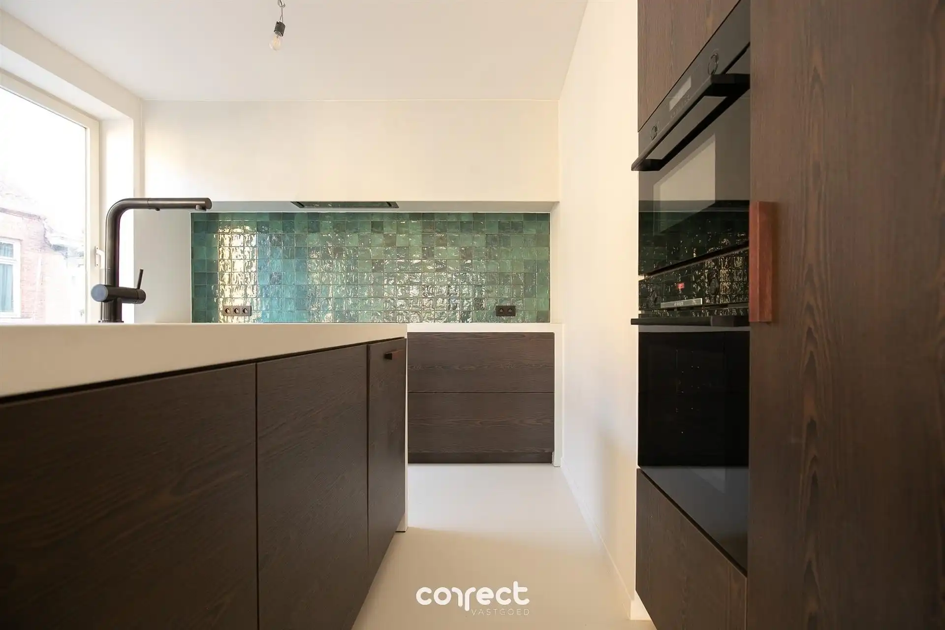 Volledig vernieuwde hoekwoning. foto 2