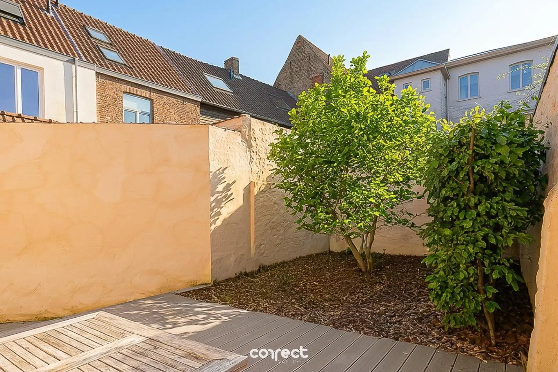 Volledig vernieuwde hoekwoning. foto 2