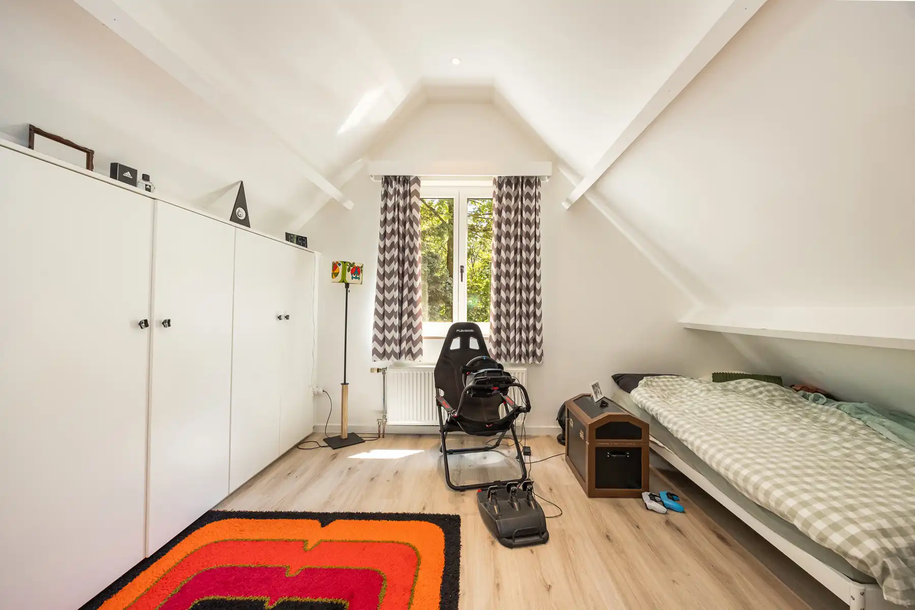 Gerenoveerde villa met 6 slpk, praktijk, zwembad op 1.867m² foto 25