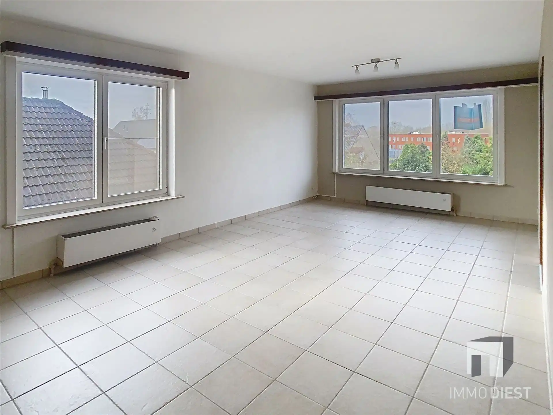 Uniek appartement (100 m²) met 3 slaapkamers, dubbele garage, lift en kelder op een toplocatie in Leuven! foto 9