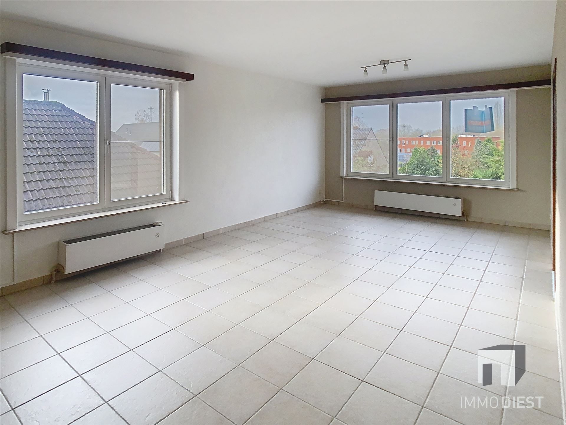 Uniek appartement (100 m²) met 3 slaapkamers, dubbele garage, lift en kelder op een toplocatie in Leuven! foto 9