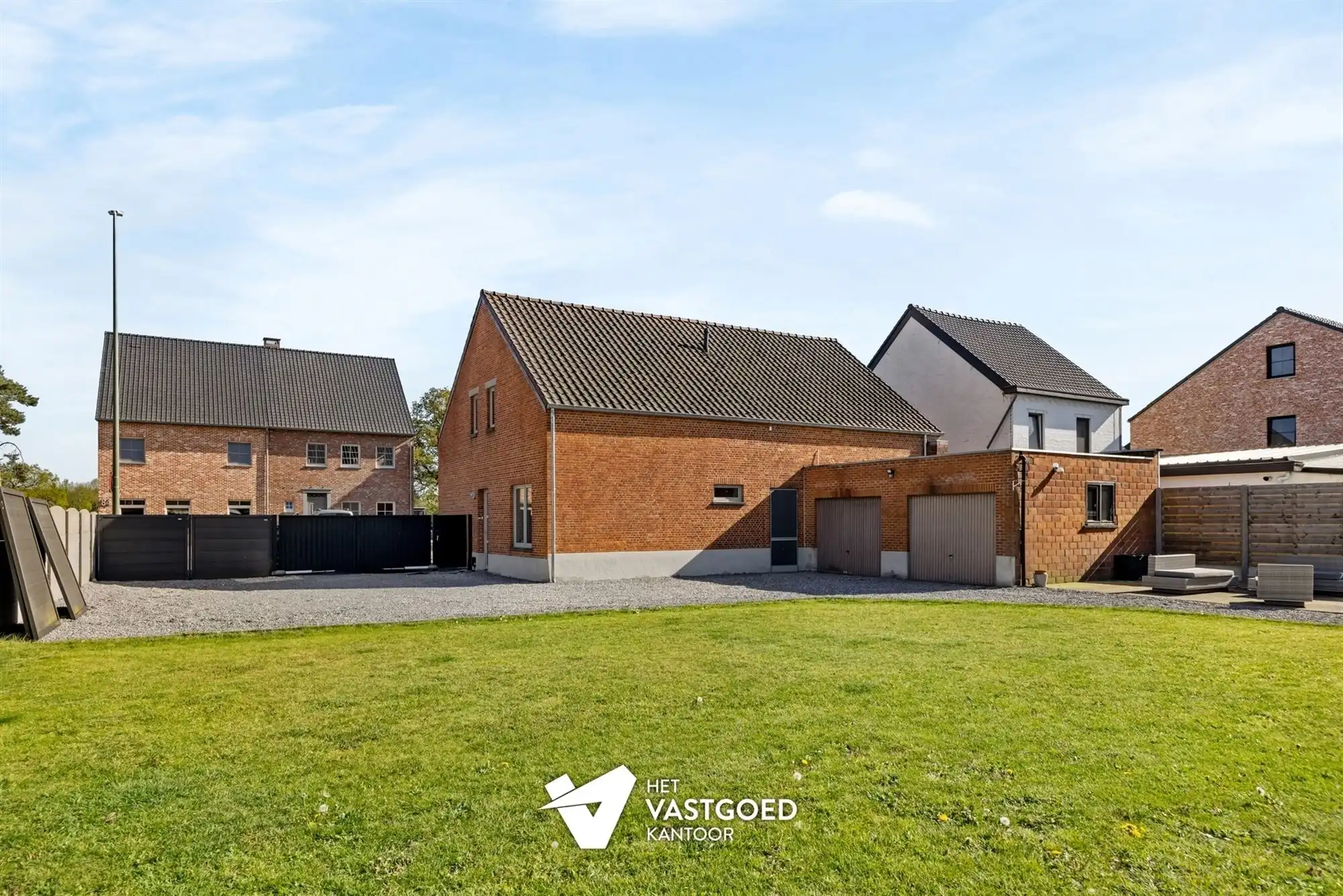 RECENT GERENOVEERDE WONING MET 3 SLAAPKAMERS OP PERCEEL VAN 7A 85CA OP CENTRALE LIGGING TE BERINGEN  foto 25