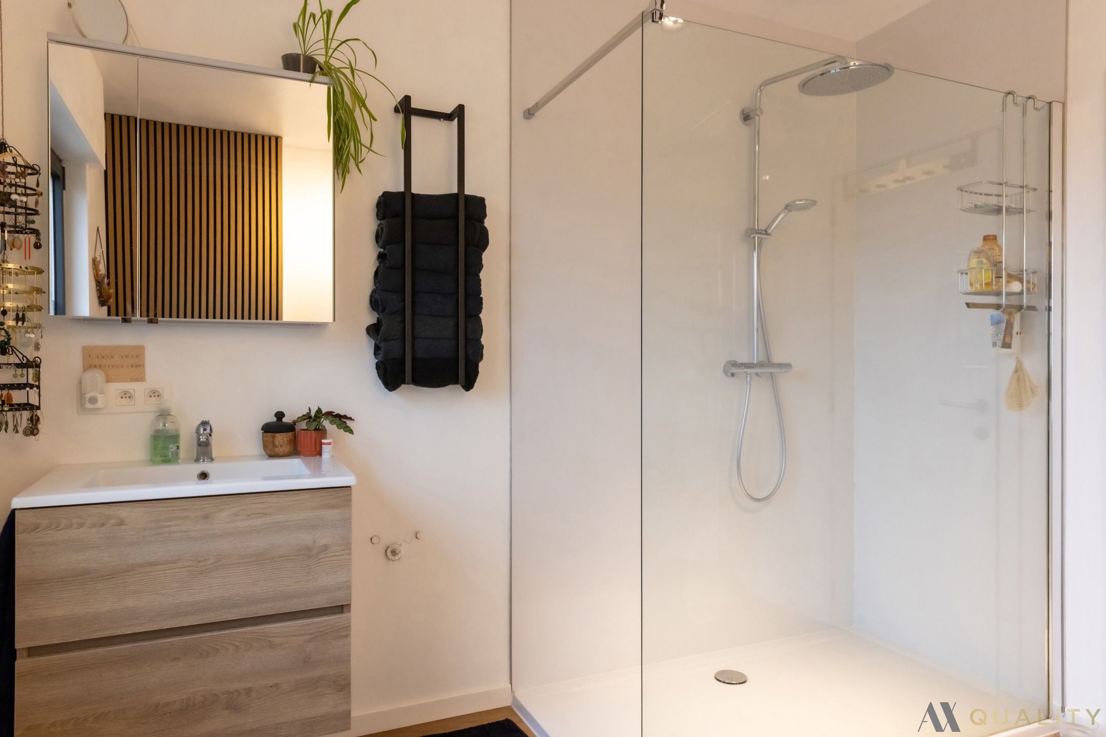 Ruime woning met tal van mogelijkheden foto 14