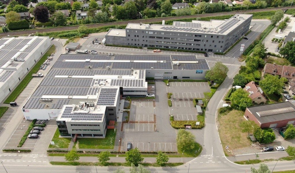 Magazijn met kantoren te huur in MB Office Park in Gent foto 9