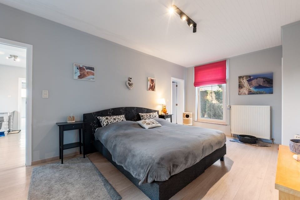 RUIME EN RUSTIG GELEGEN BUNGALOW MET 4 SLKS EN ZWEMBAD OP EEN PRACHTIG PERCEEL VAN 764M² foto 23