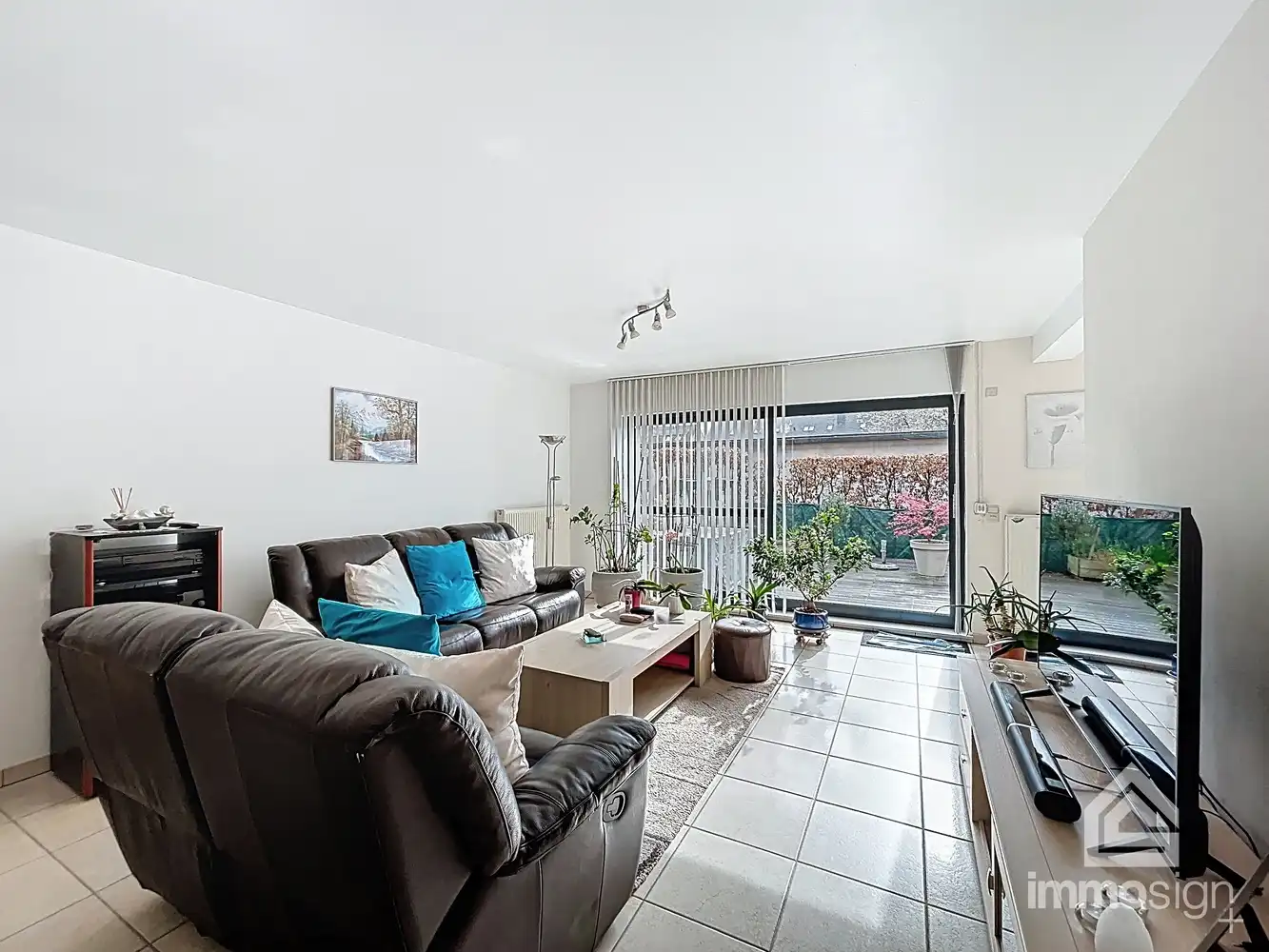 Mooi gelijkvloers appartement met 2 slaapkamers en ruim terras! foto 4