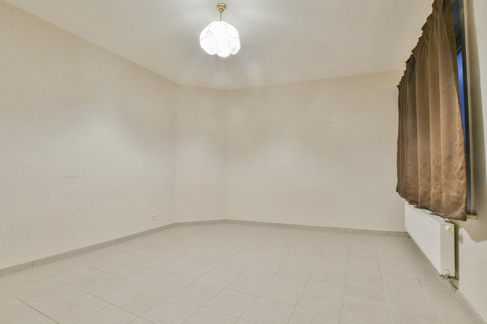 Lichtrijk twee slaapkamer appartement te huur in Oostende foto 10