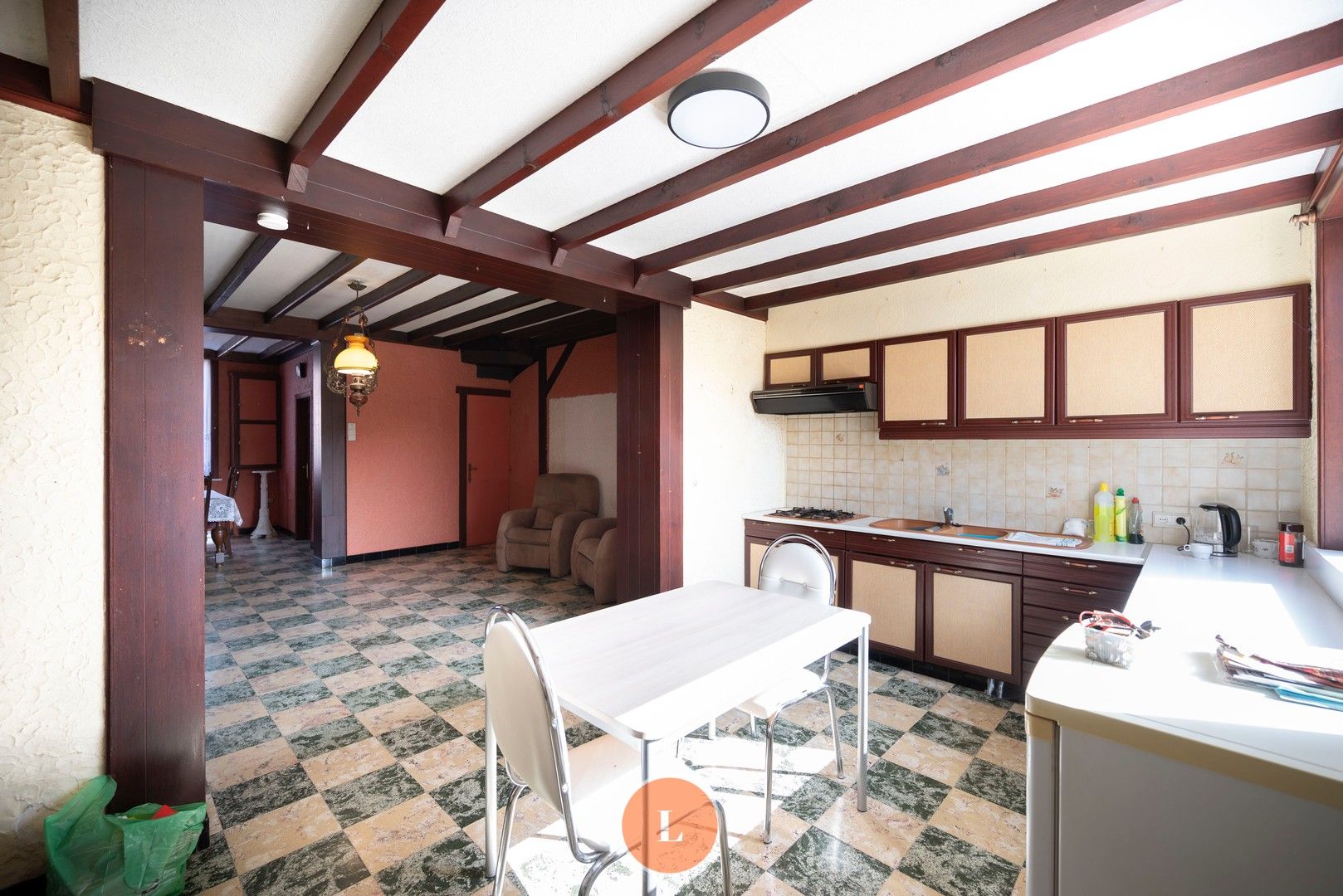 Te renoveren woning te koop in Menen foto 5