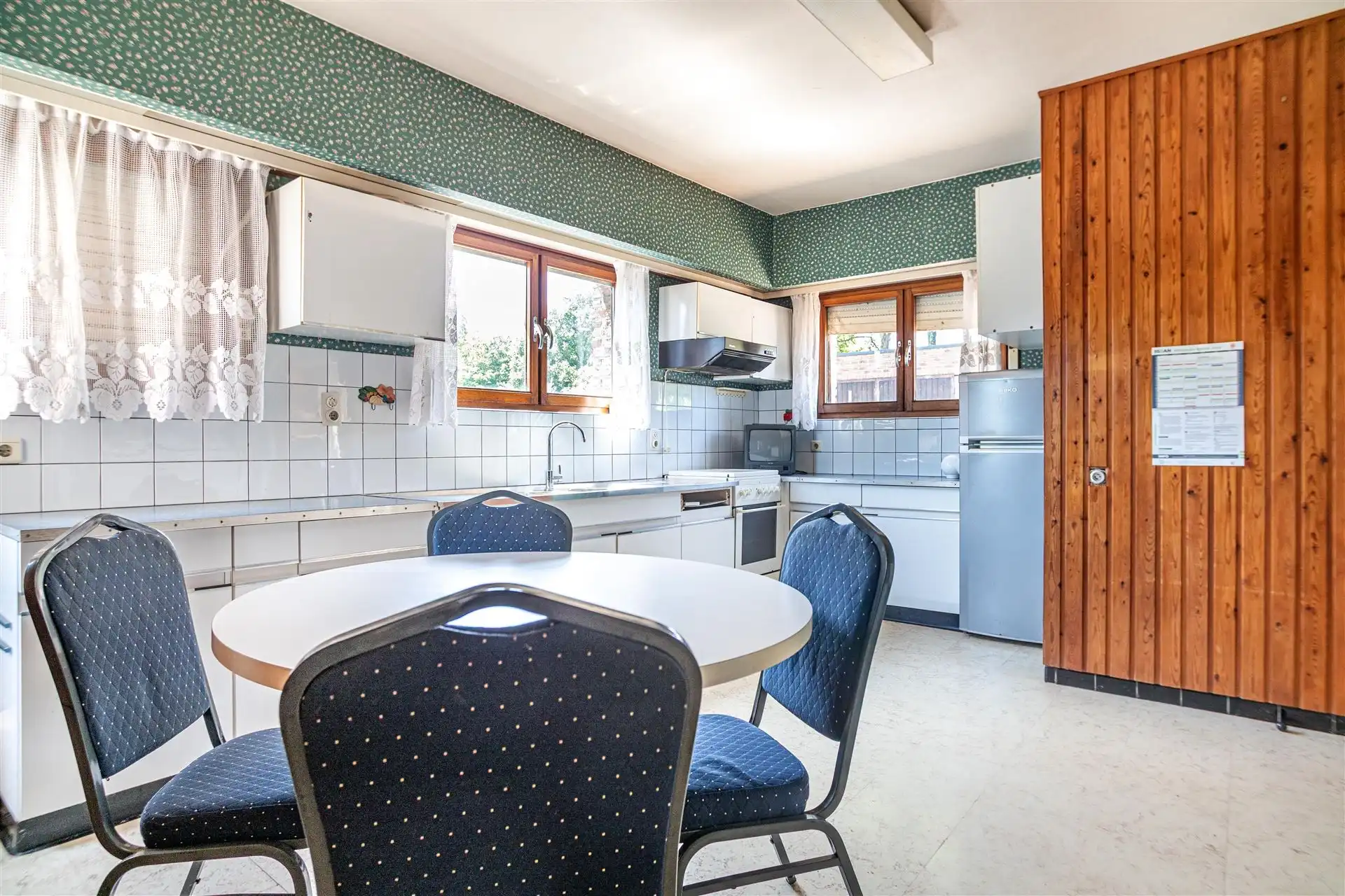 Statige woning met vrij uitzicht & vergund bijgebouw foto 9