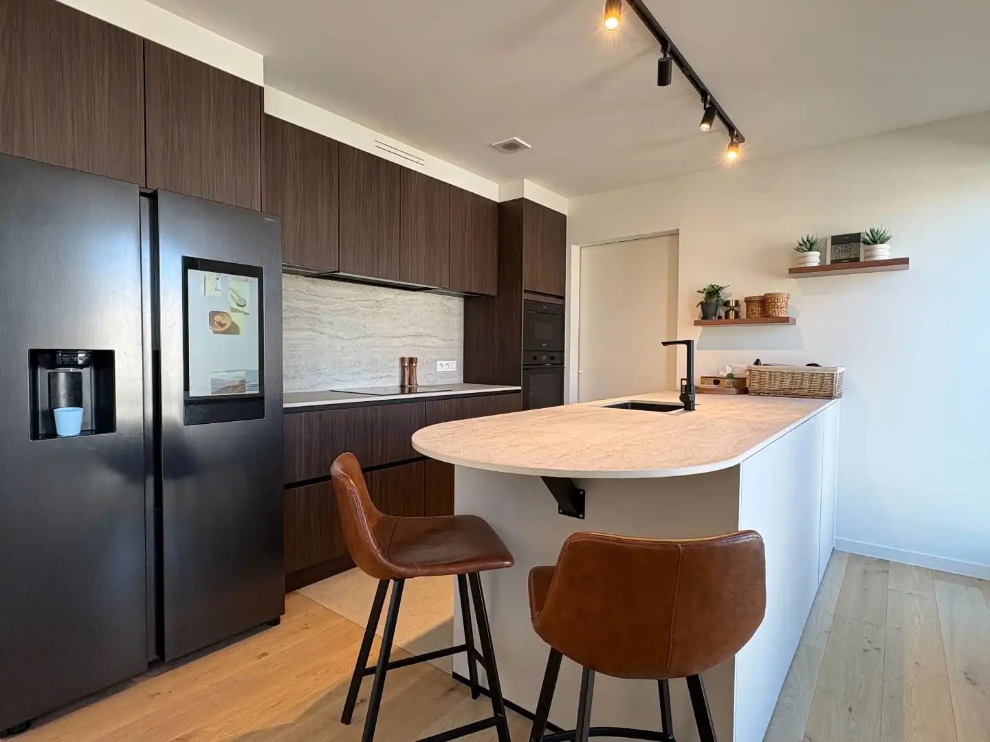 Prachtige penthouse langs oevers van de Leie foto {{pictureIndex}}