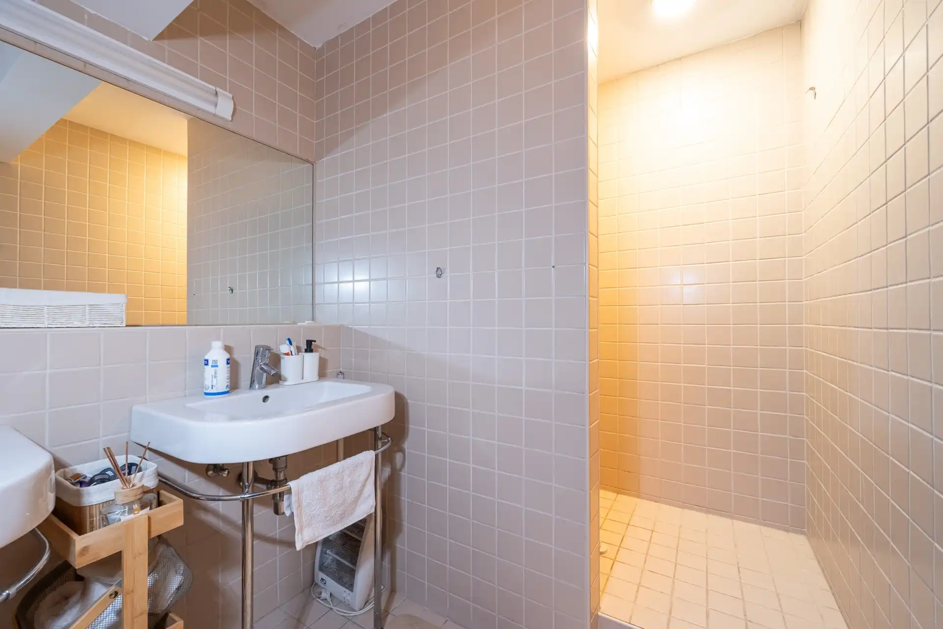 Ruim appartement (Bj 2005) met 3 mooie slaapkamers foto 14