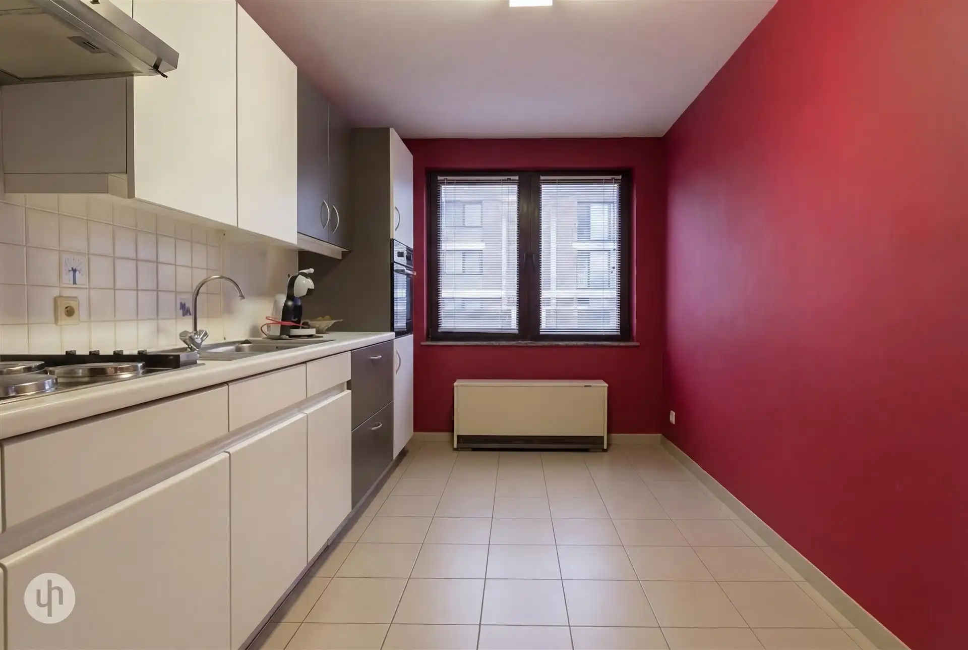 Gelijkvloersappartement met drie slaapkamers en garage foto 4