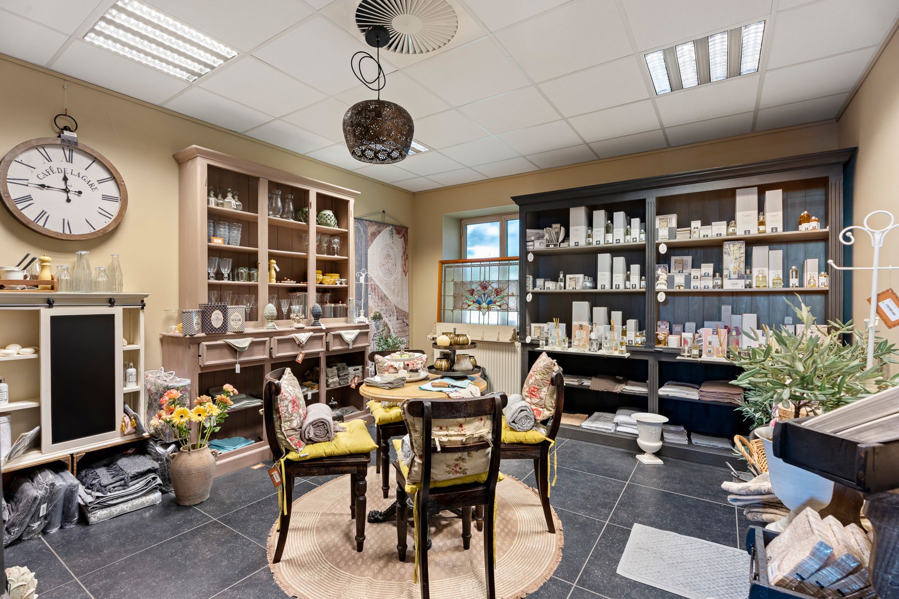 Winkelpand met loods op strategische locatie! foto 6