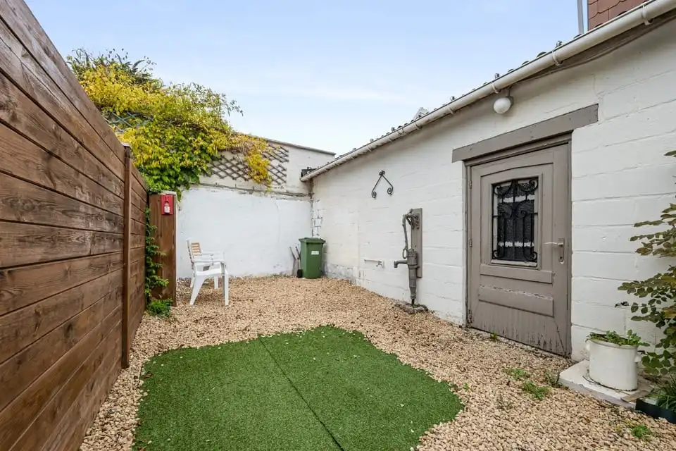 VERRASSEND RUIME GEZINSWONING MET 3 SLKS IN MONTENAKEN foto 31