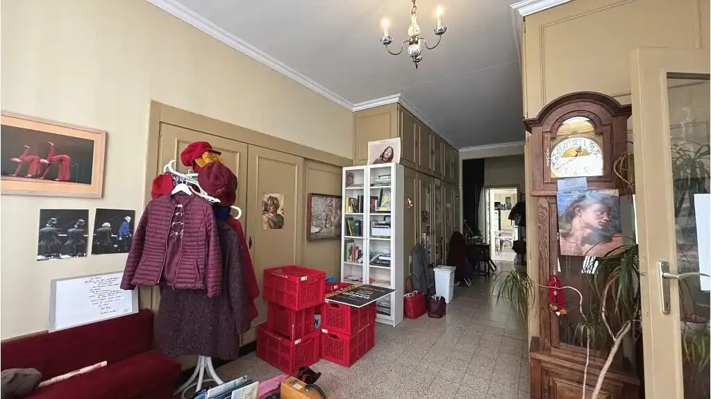 Comfortabele 3-slaapkamerwoning met Terras te koop in Brugge foto 2