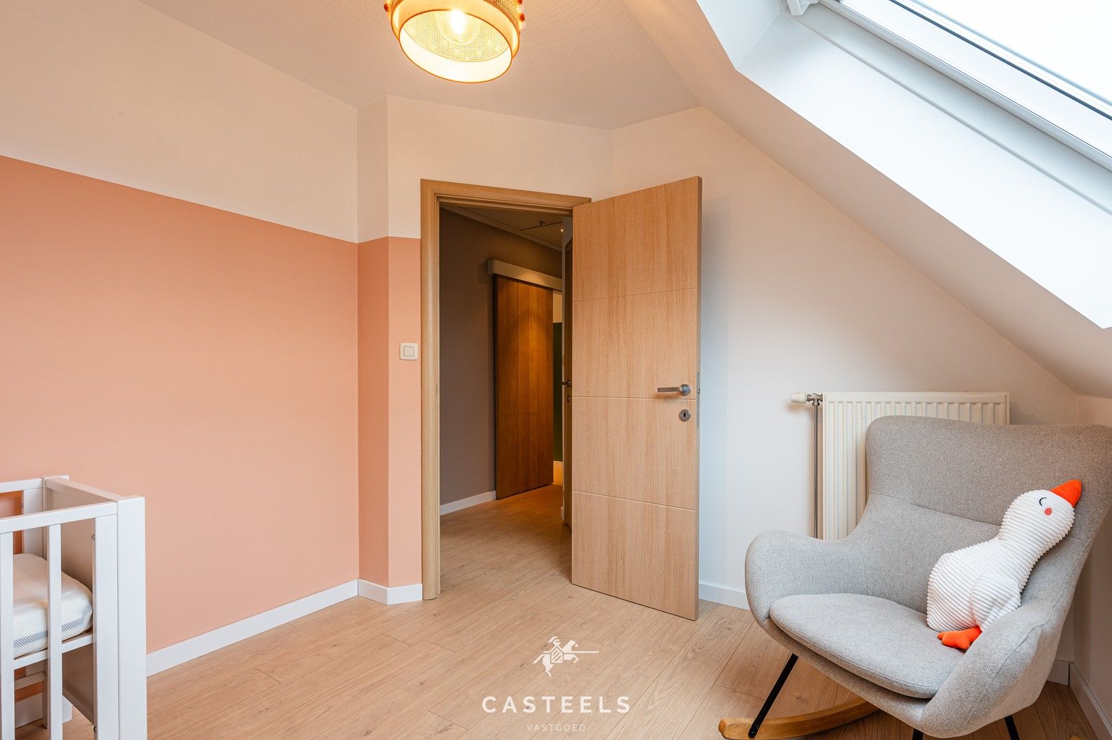 Instapklare, gerenoveerde villa met zicht op natuur te koop foto 19