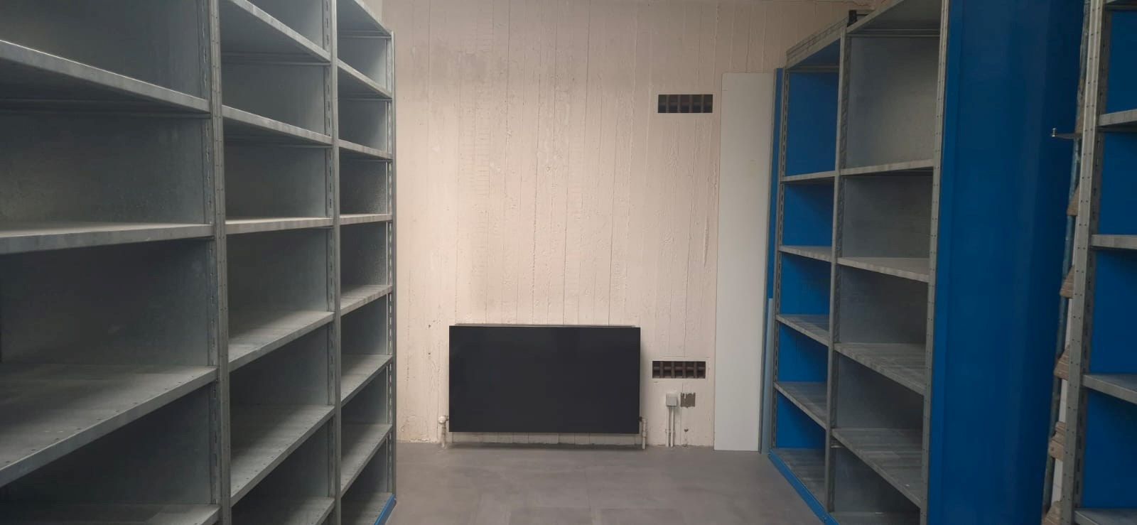  Ruim kantoor (± 200 m²) in centrum Kortrijk, Geheel of gedeeltelijk te huur. foto 12