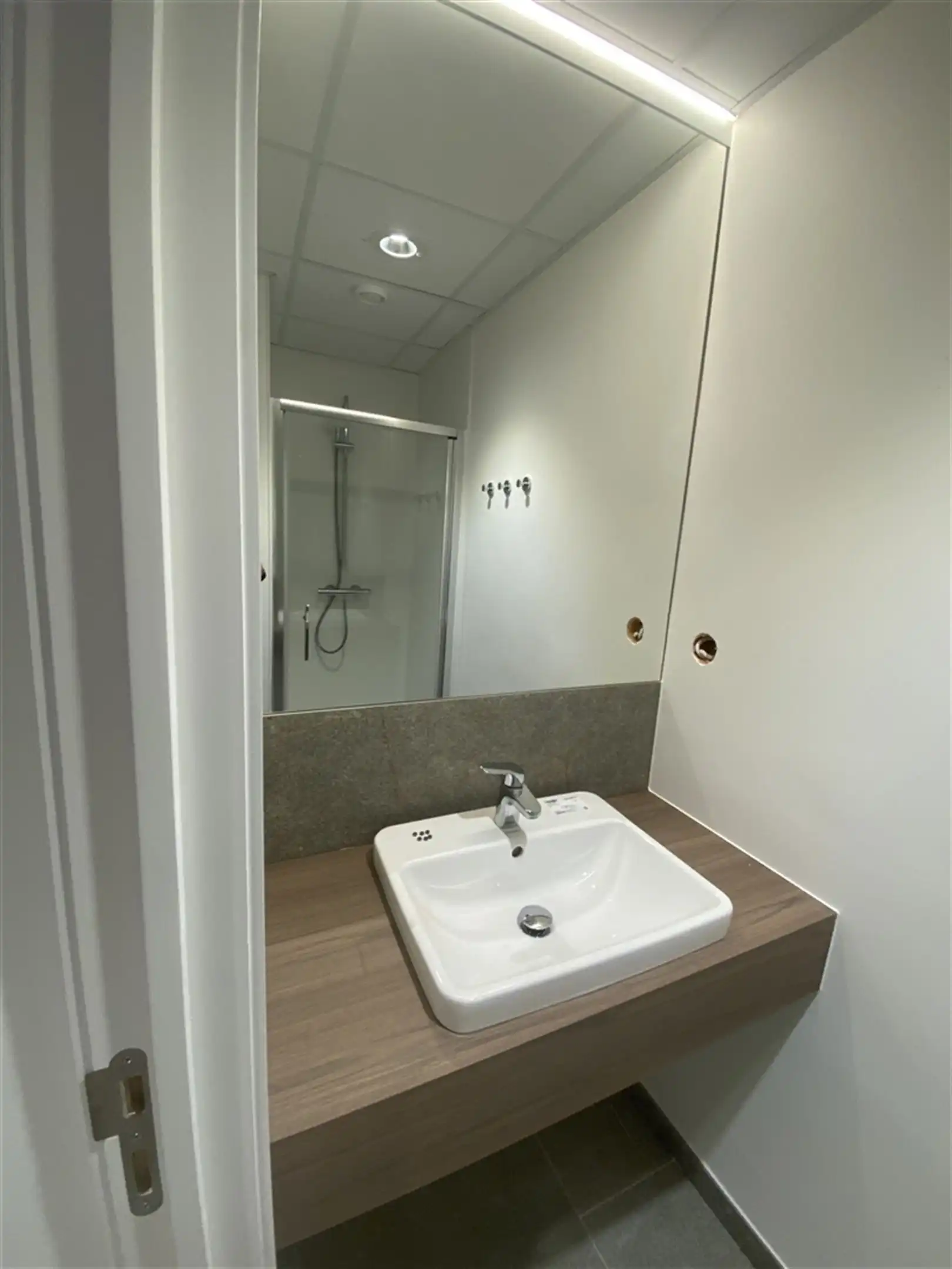 Tijdloze kantoren met mooie visibiliteit  foto 6