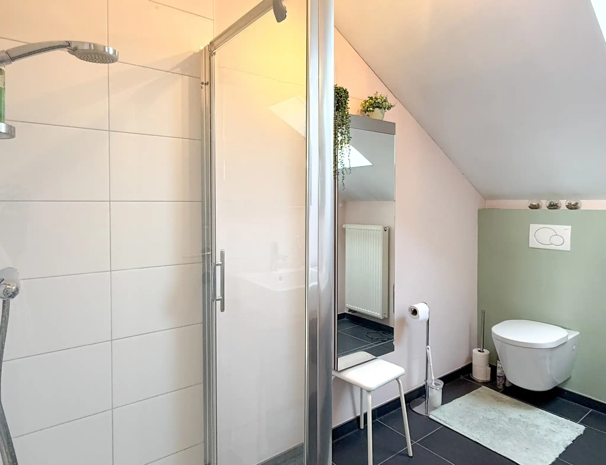Duplexappartement met 2 slaapkamers op de Grote Markt van Beveren foto 12