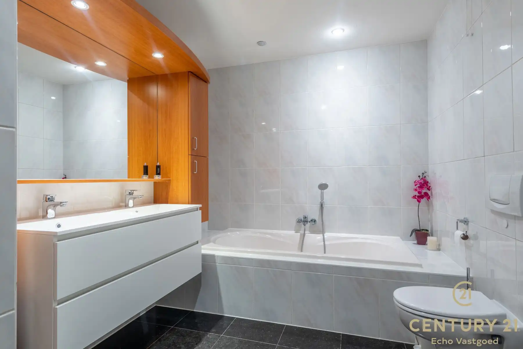 Gelijkvloers appartement in het park Residentie “De Dennen” foto 22