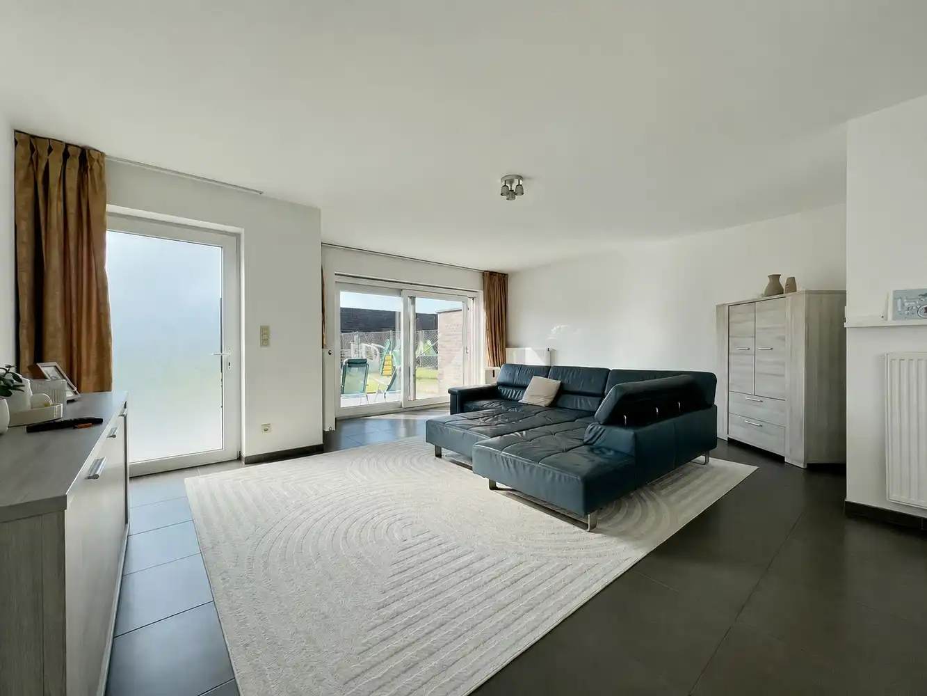 Recente, energiezuinige woning met zonnige tuin (344m²)! foto 5