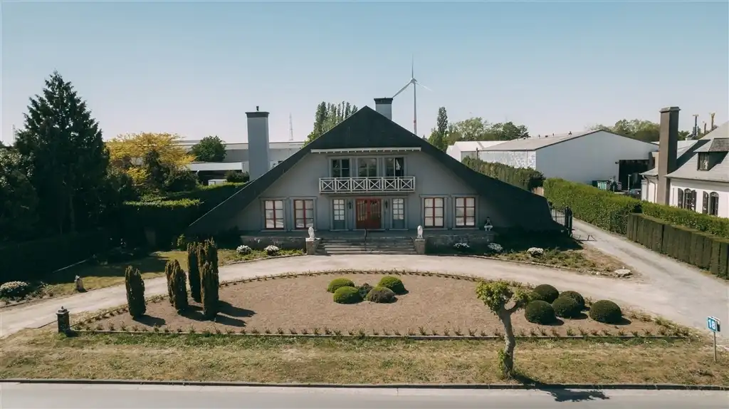 Magazijn met woning en uitbreidingsmogelijkheden foto 7