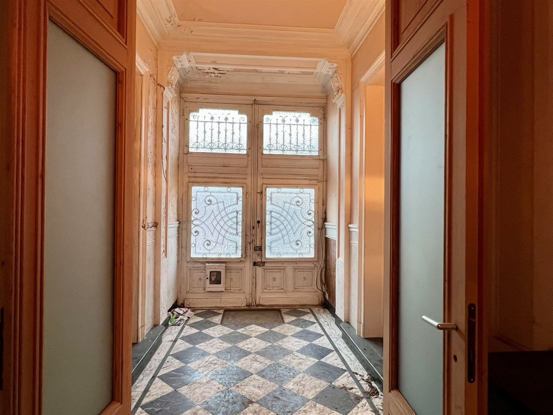 Karaktervol herenhuis met royale woonoppervlakte en tuin foto 6