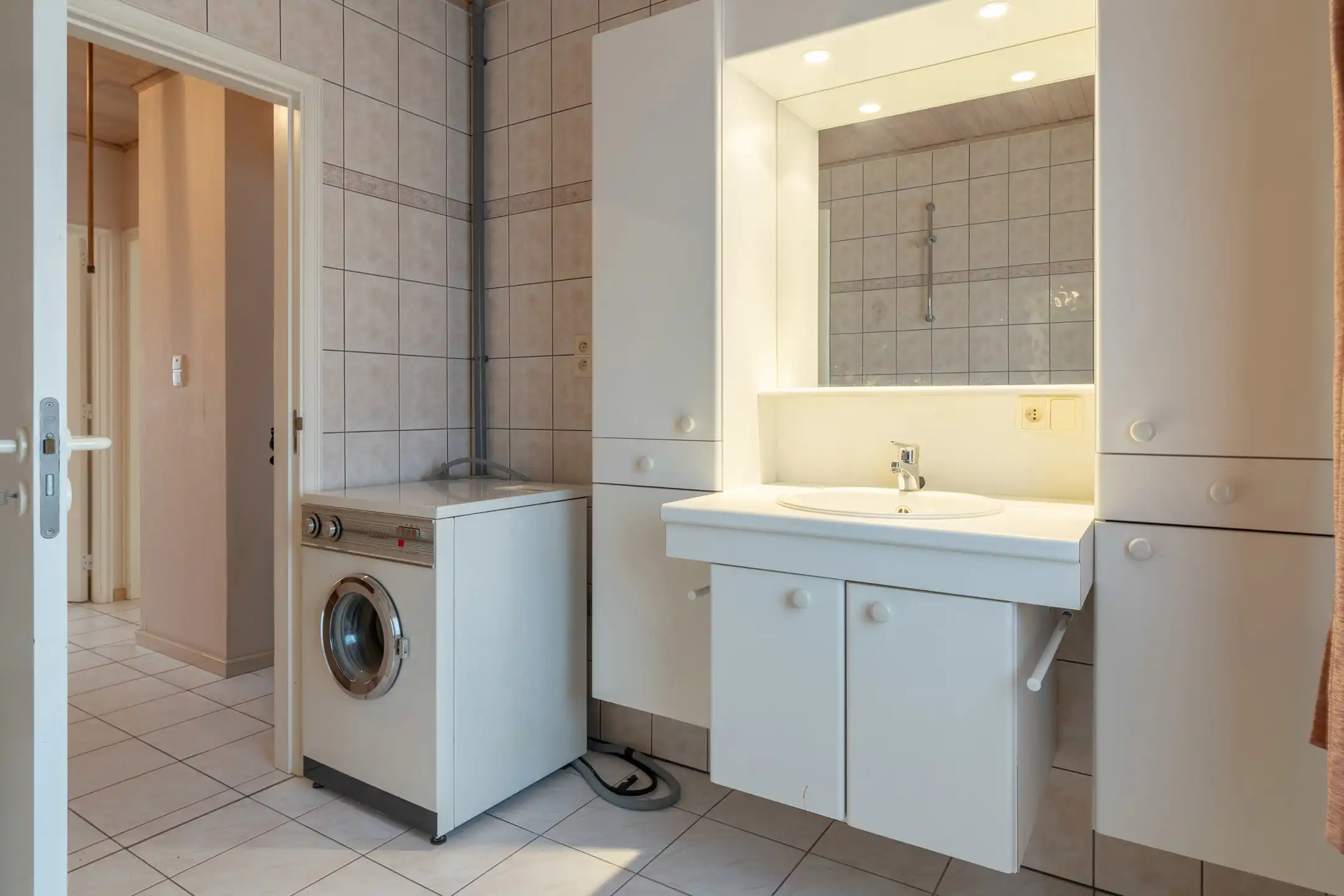 Zeer gunstig gelegen woning met 3 slpks en dubbele garage foto 26